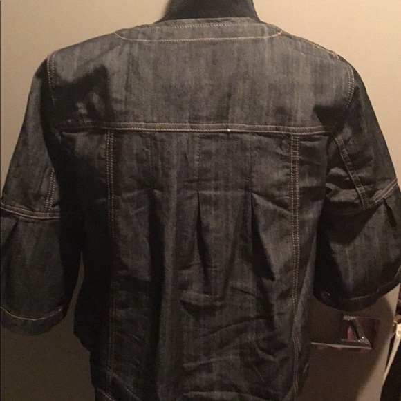 Jean jacket - Picture 5 of 6
